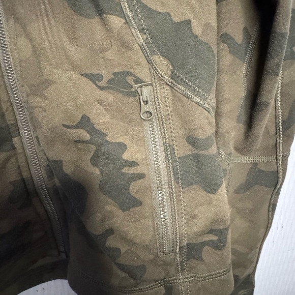 Lululemon camo jacket - Picture 3 of 5